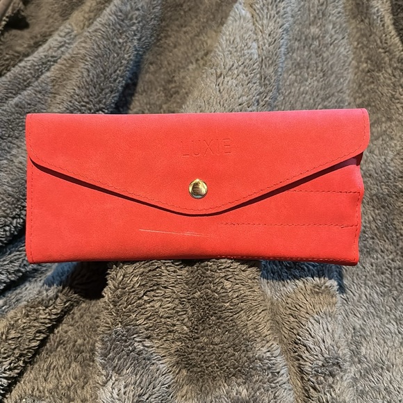 Luxie Glitter and Gold Brush Set - Picture 2 of 2